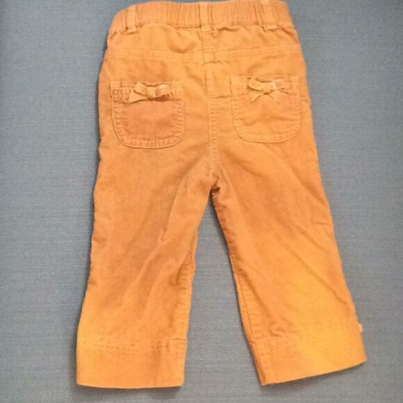Baby Boden corduroys w/bows 4 fall Stretch waist. - Picture 3 of 6